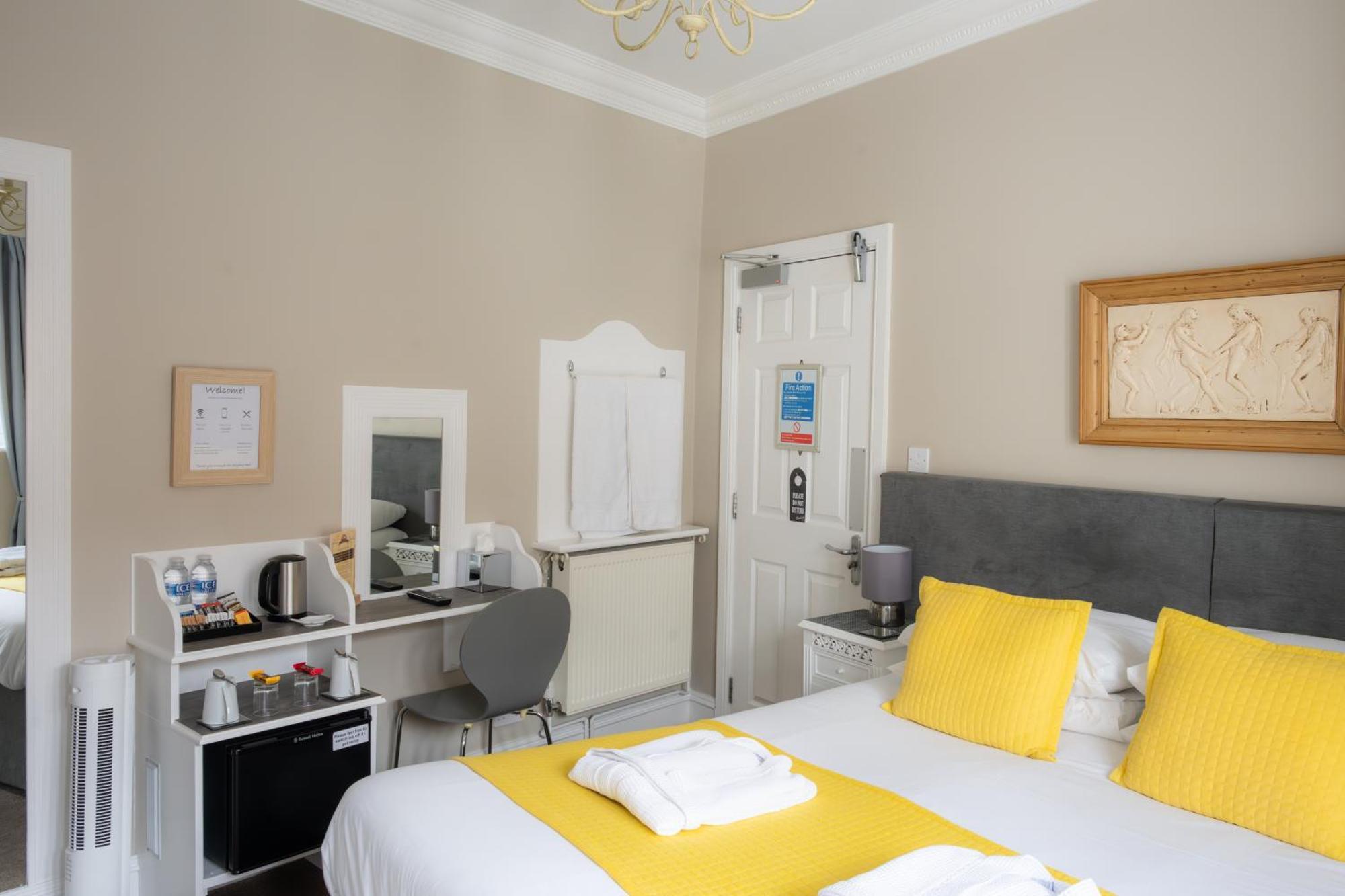 The Courtyard Guest House Great Yarmouth Zewnętrze zdjęcie