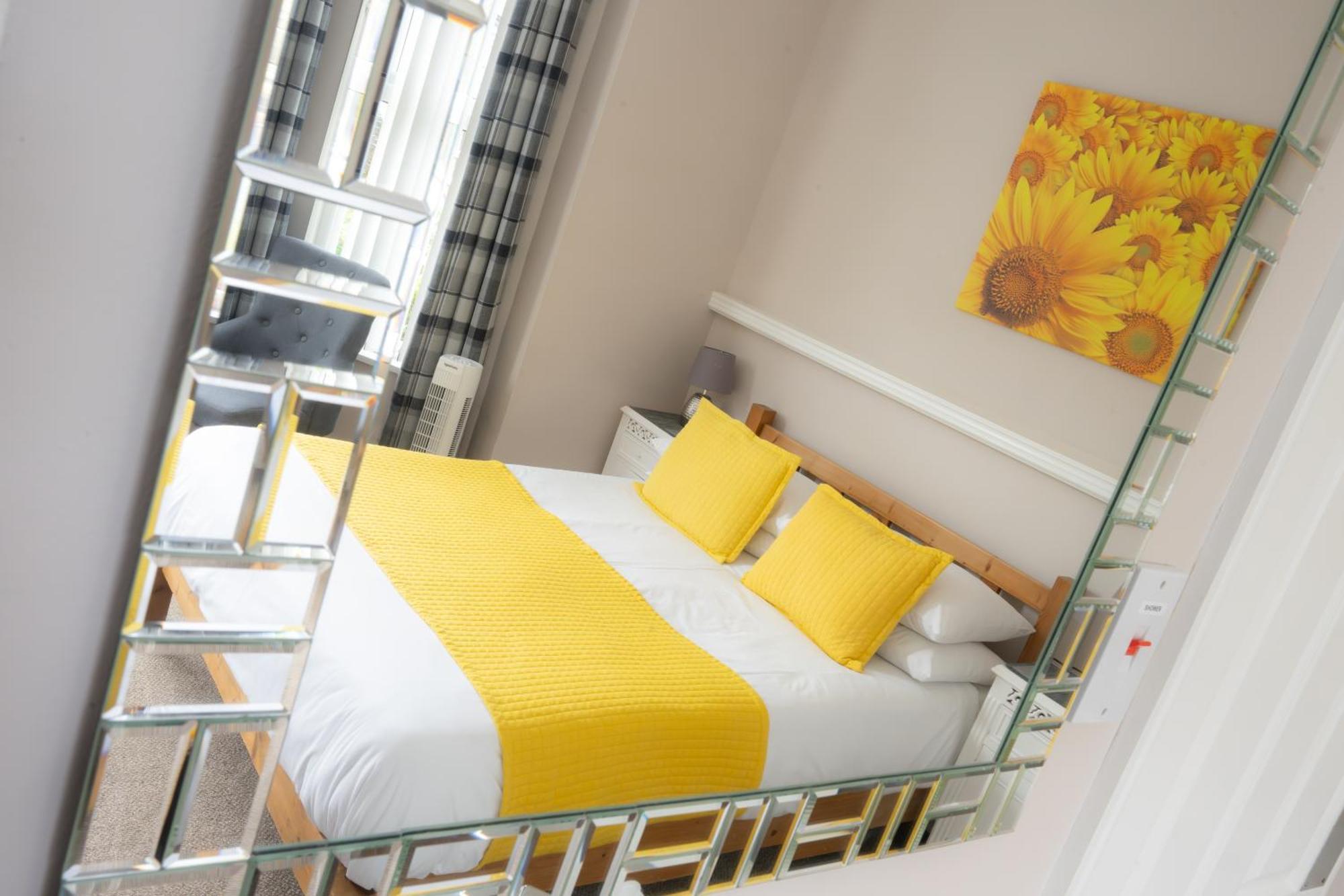 The Courtyard Guest House Great Yarmouth Zewnętrze zdjęcie